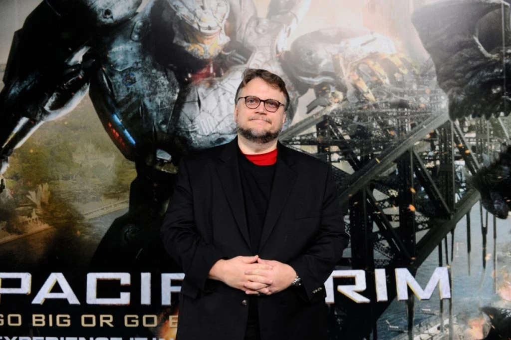 “For stor, for skør, for R-rated”: Del Toro har opgivet drømmen med Tom Cruise